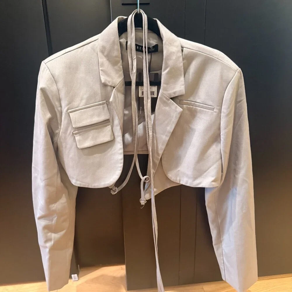 Lioness Miami Vice Cropped Blazer in Stone (US 6) - Picture 2 of 3